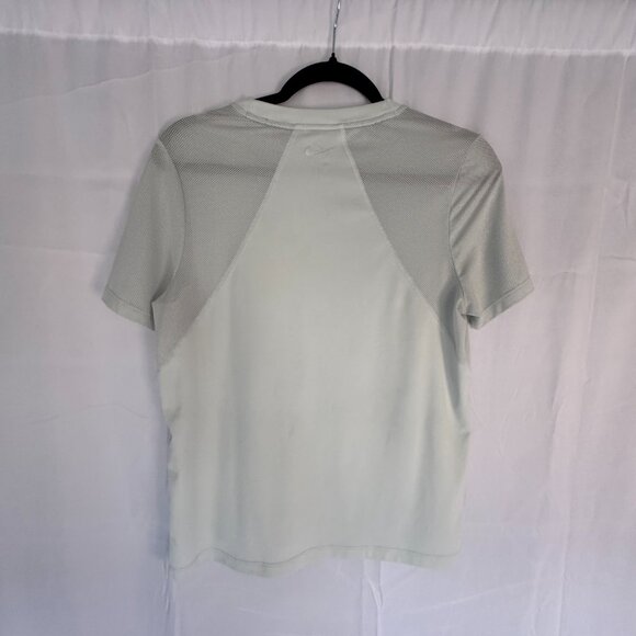 Nike Dri Fit Size M Womens Mint Green Workout top - 0312 - Picture 3 of 3